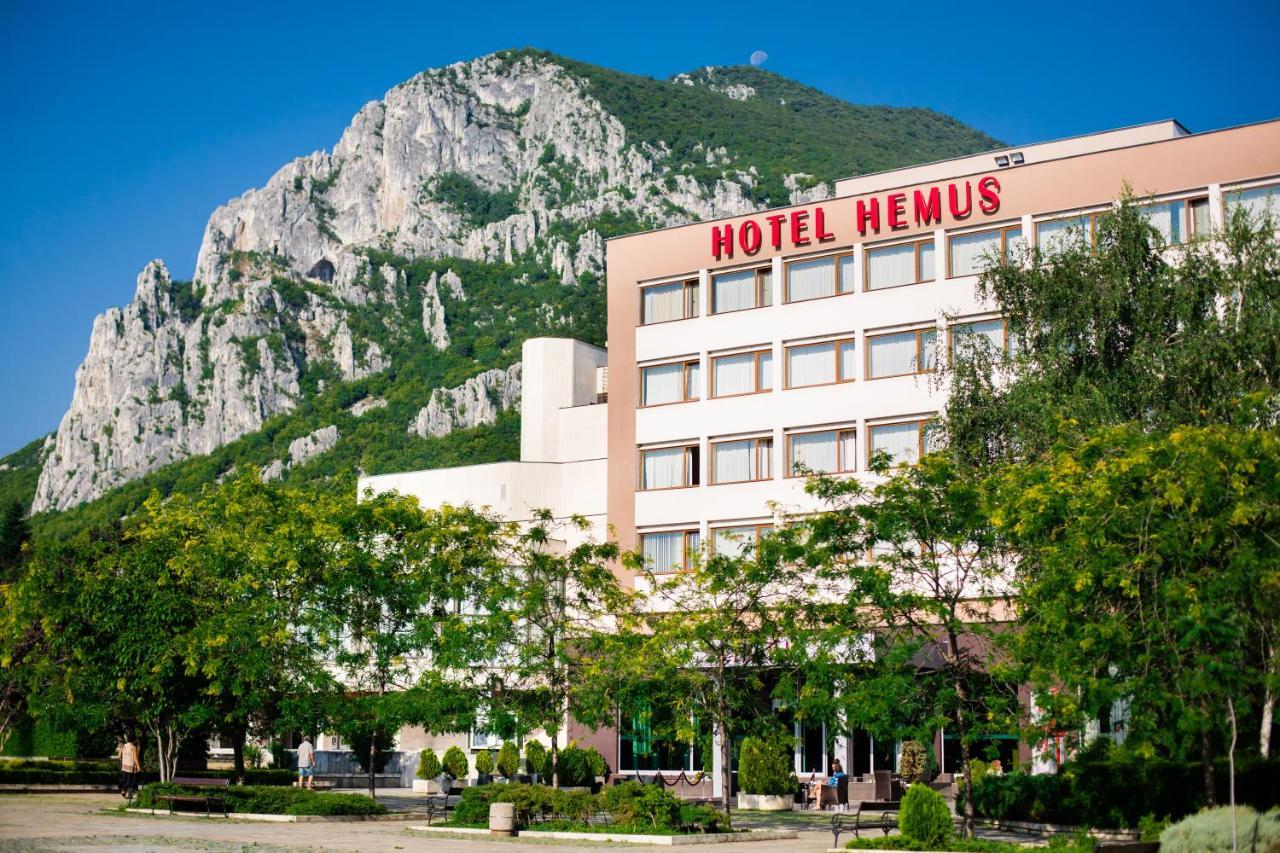 Hemus Hotel - Vratza Vratsa Eksteriør billede